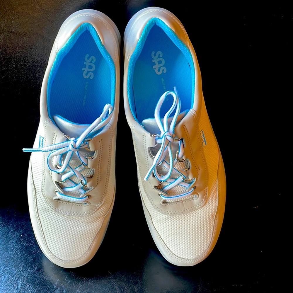 SAS Sporty Lace Up Sneaker